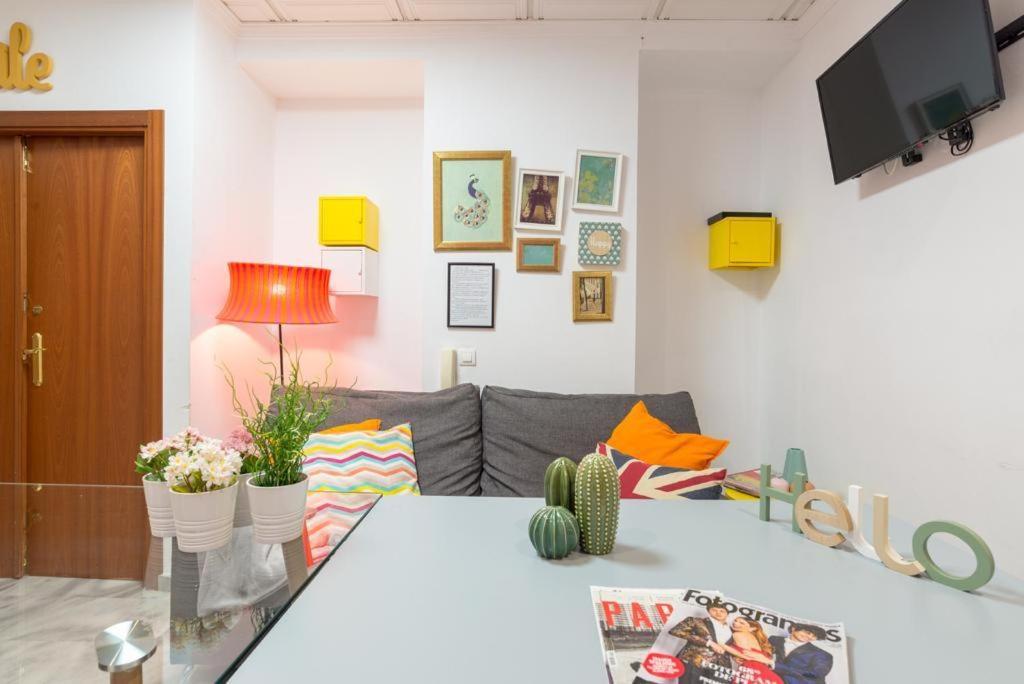 By Malagagrupos Larios Centro Historico Parking Gratis Appartement Buitenkant foto