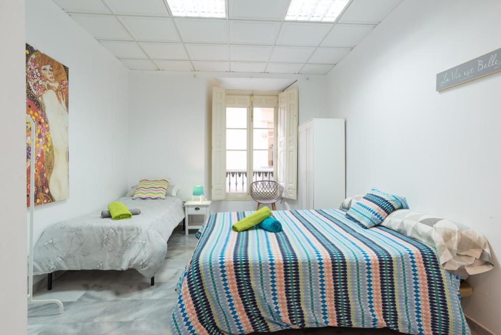 By Malagagrupos Larios Centro Historico Parking Gratis Appartement Buitenkant foto